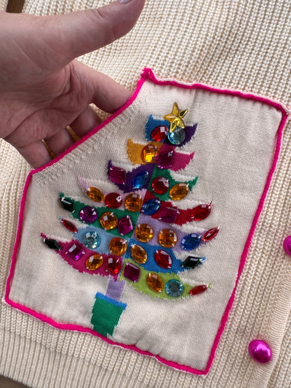 Queen of Sparkles Christmas Tree Rhinestone Pocket Cardigan Sweater Cream L - Picture 13 of 16